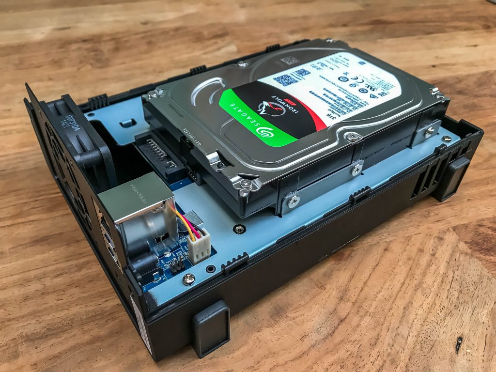 Synology_DS118_2-2