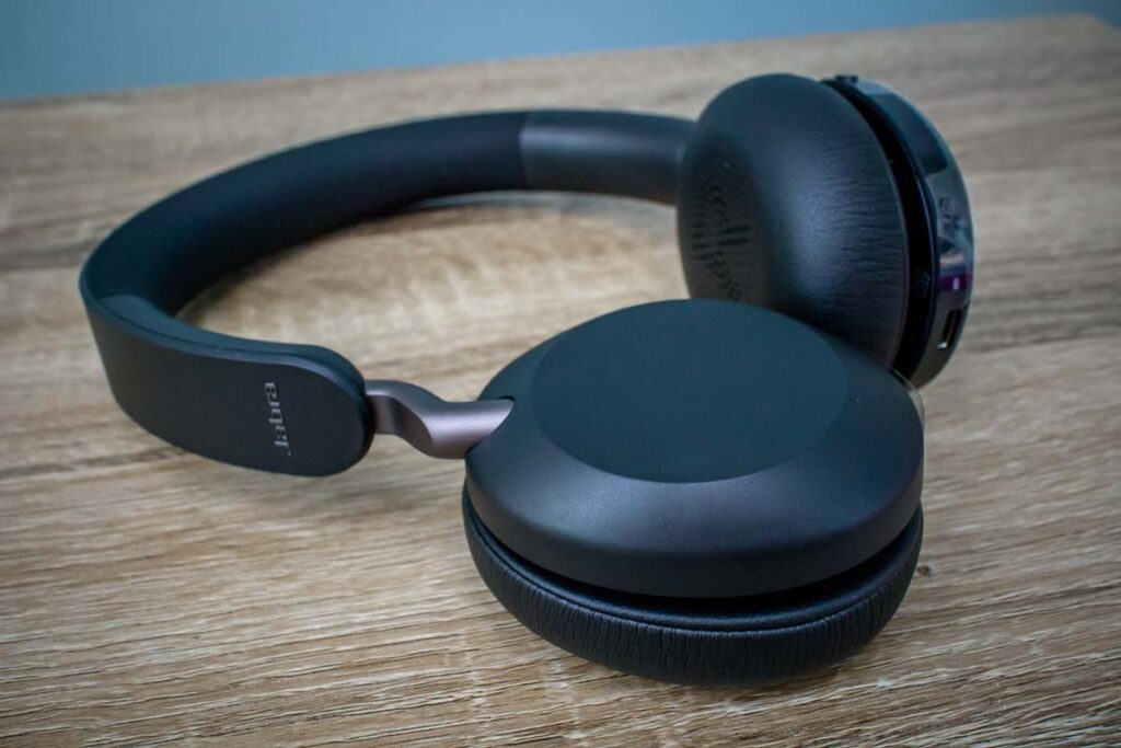 jabra_elite_3