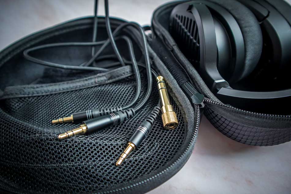 audeze_lcd1_2